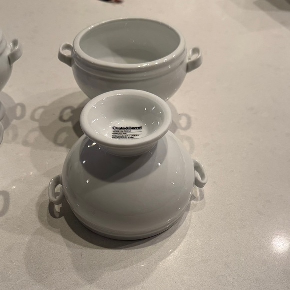 Crate&Barrel White Soup Bowls Set - Picture 3 of 4